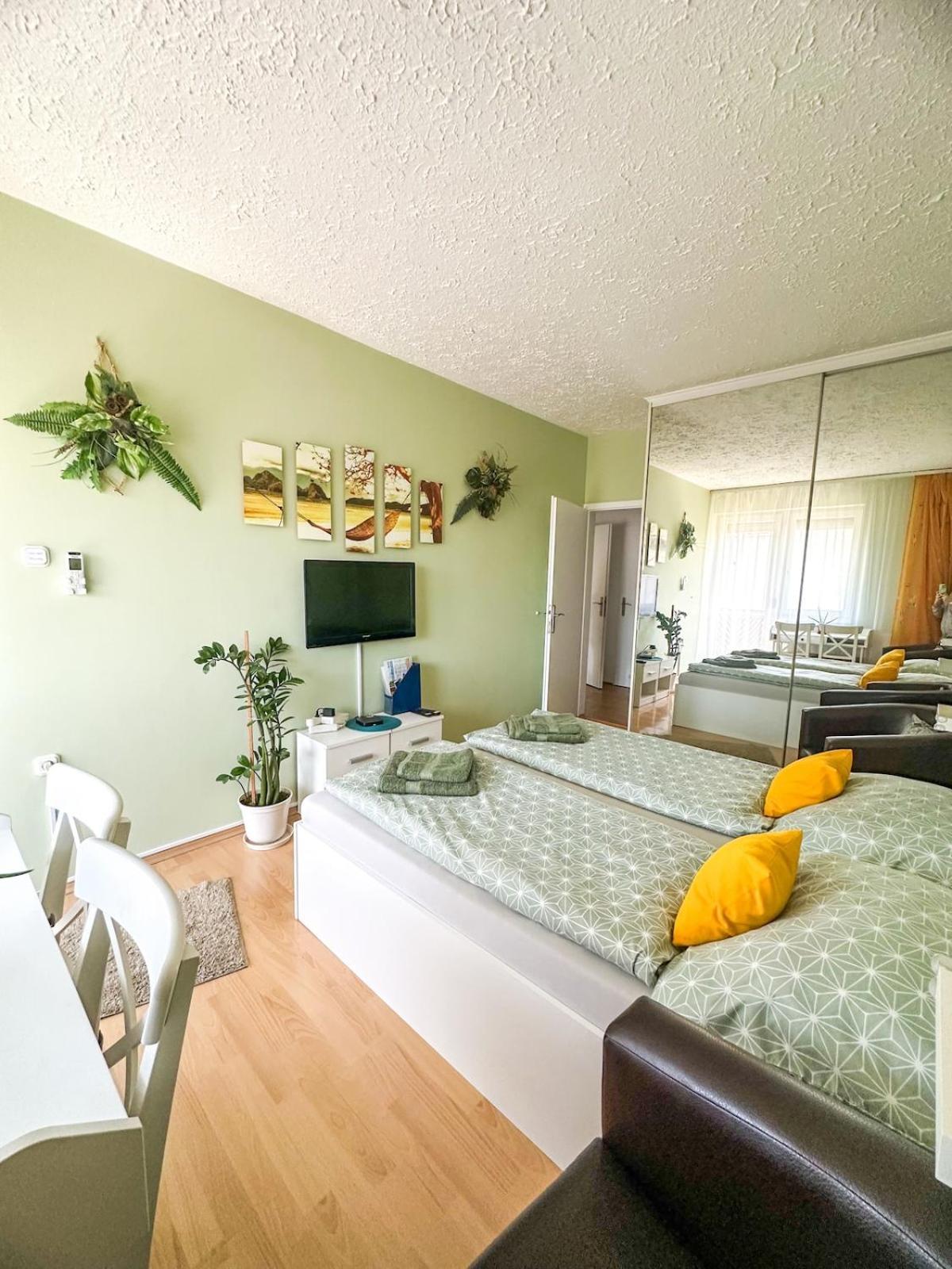 Aloé Apartman Sopron Exterior foto